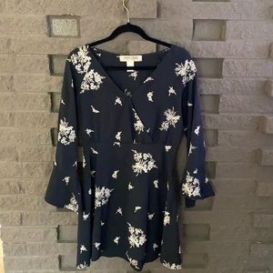 Mimi Chica navy blue bell sleeve dress